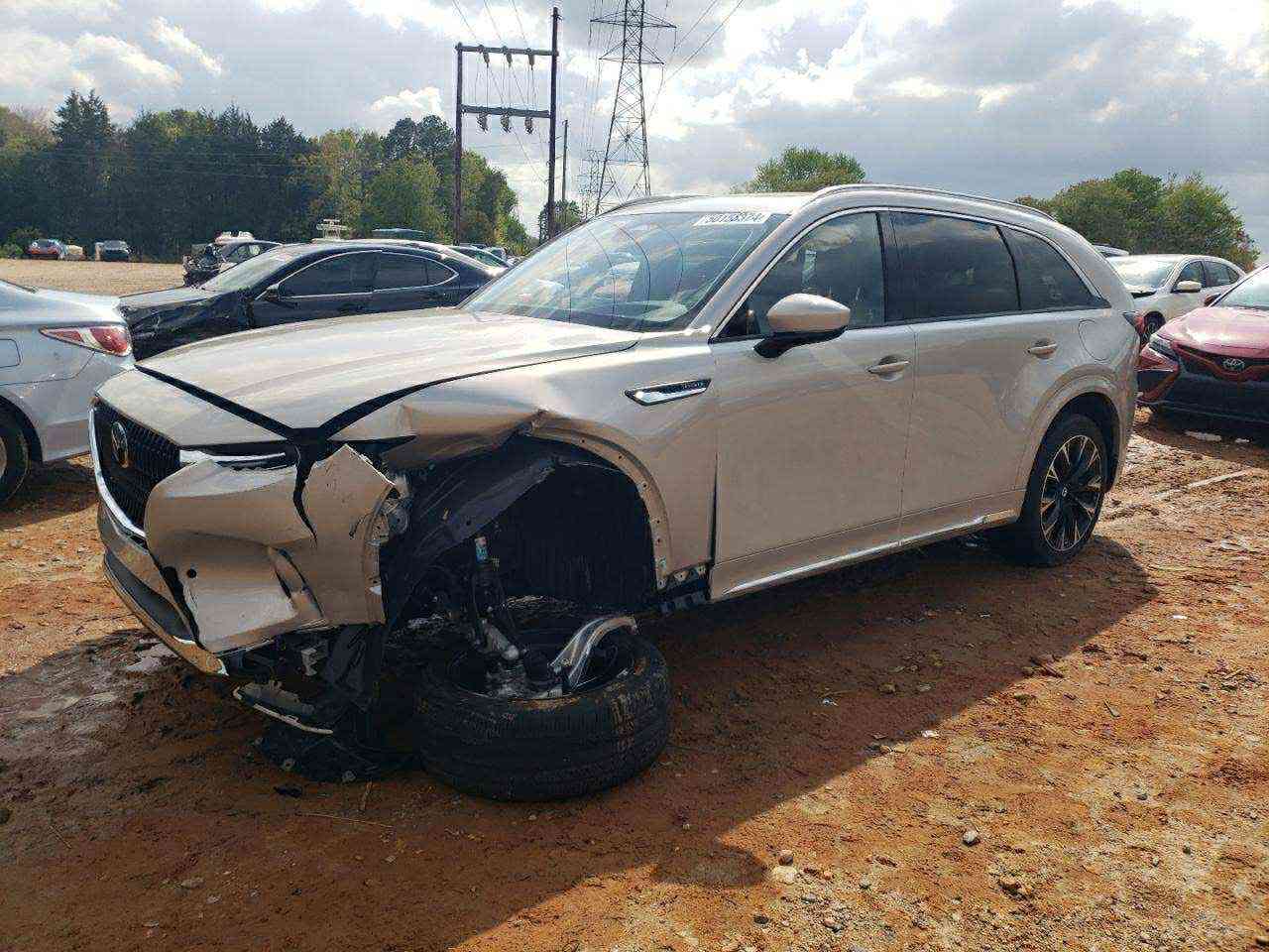 🔥

للبيع مازدا CX-90 موديل 2024 – جديدة كلياً

✔ حادث بسيط جداً كما موضح بالصور
✔ بدون صبغ نهائياً
✔ بدون تبديل قطع
✔ فول مواصفات
✔ سيارة نظيفة جداً وحالتها ممتازة

💰 السعر قابل للنقاش للجادين فقط
واذا اكو مراوس بسيارتين يكون افضل 
لان احتاج سيارة ثانية للبيت

📍 المعاينة خير دليل

📞 للاستفسار: ***********
