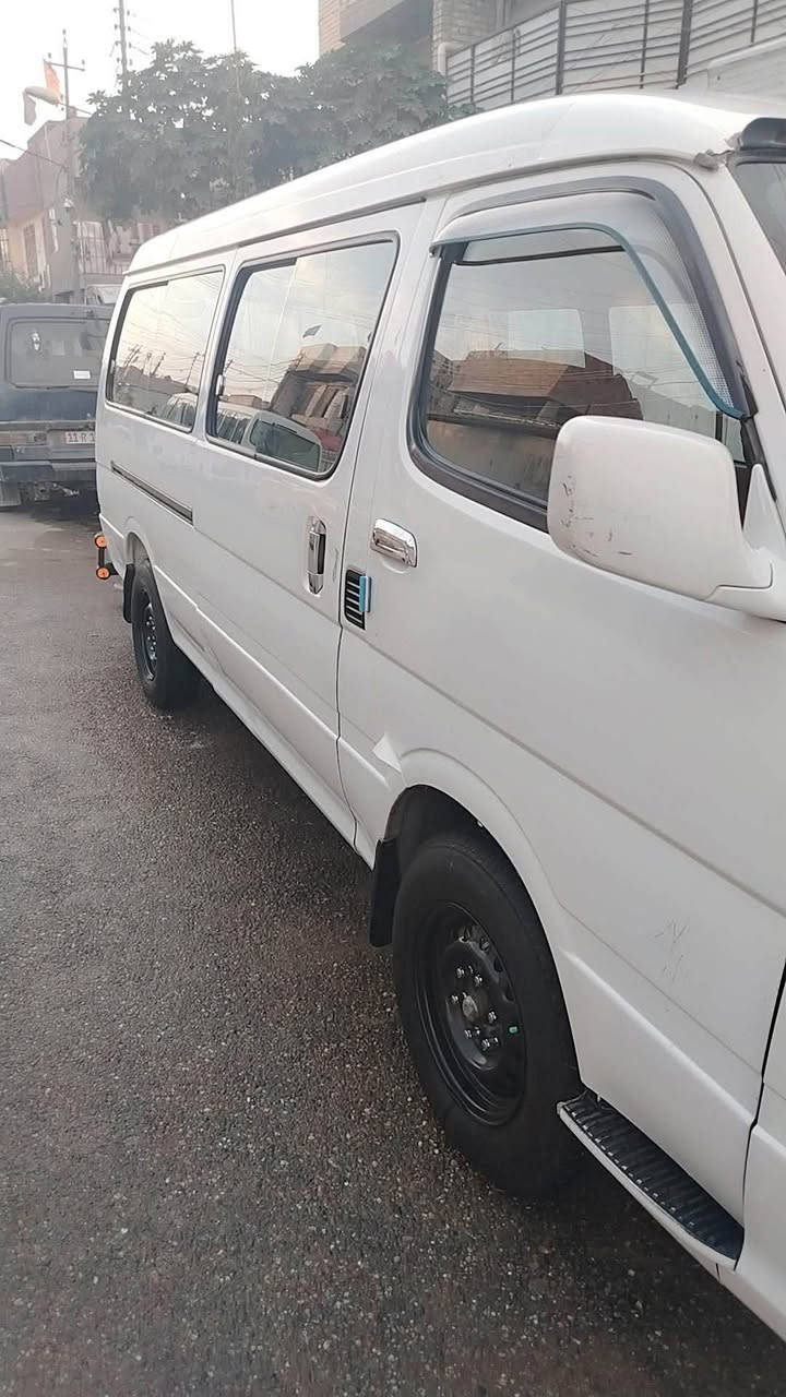 السلام عليكم 'جنبي H1 مديل 2015
مصفرة من كلشي + كير مكينة اكسل جديد +كشر نضيف +
مع درع خلفي + دوشمة عامة + تخم تاير جدد +ويل عادي جدد+كھربائيات الكل شغالة + صدر امامي صدر خلفي جديد +ملاحضة مكينة 4y جديد .. السيارة كبل للشارع


**إذا كنت صاحب هذا الإعلان وتريد حذفه لأي سبب، رجاءا أرسل رسالة إلى الدعم الفني**