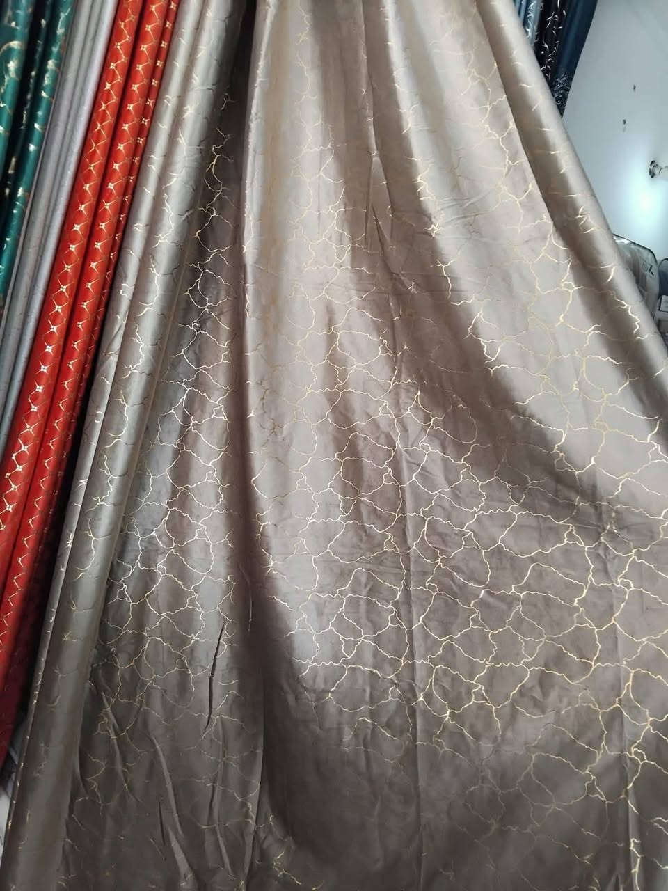 اللهم صل على محمد وال محمد 
توفرت وجبه جديده🌹🌹
بردات مي الذهب جنطه قطعتين عرض 3امتار و70
 👈🏻 وارتفاع 3امتار و10سعر 20الف 👉🏻
عنوان سبع البؤر شارع بلقيس مقابيل جمله حسين،


**إذا كنت صاحب هذا الإعلان وتريد حذفه لأي سبب، رجاءا أرسل رسالة إلى الدعم الفني**