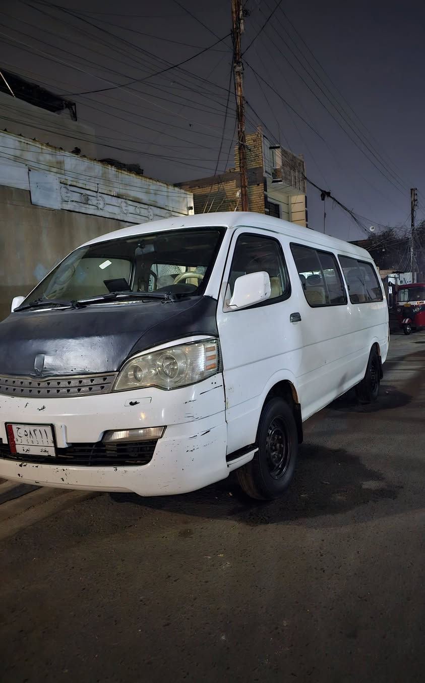 السلام عليكم 
اج وان موديل14
محرك ففتي سته مجول 
تحويل شوكت ميعجبك
داخل نضيف بيهه ضربه بل جنطه ومعمره وبل بجم شبرين بدون دواخل 
مكاني بغداد للبيع واذه اكو مراوس حسب القناعه
***********
