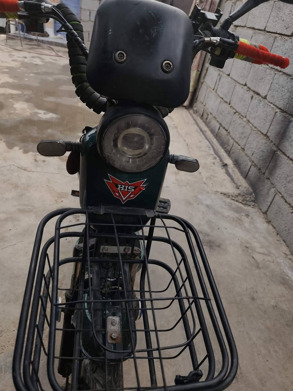 دراجه شحن للبيع سعر ٣٠٠الف للتواصل هذه رقم *********** ومكان طارميه
