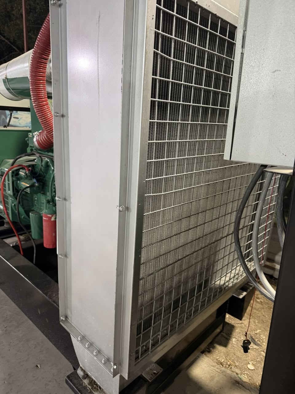 السلام عليكم
فالفو D7 بنته طبك جديد شرط مكينه اوربيه 

شرط الشغل

توليد ٣٠٠ كيفي

فول حمايه بم كهربائي بم ونوزل 

العنوان واسط الكفائات قرب المدينه المائيه

اللاستفسار/ ***********
