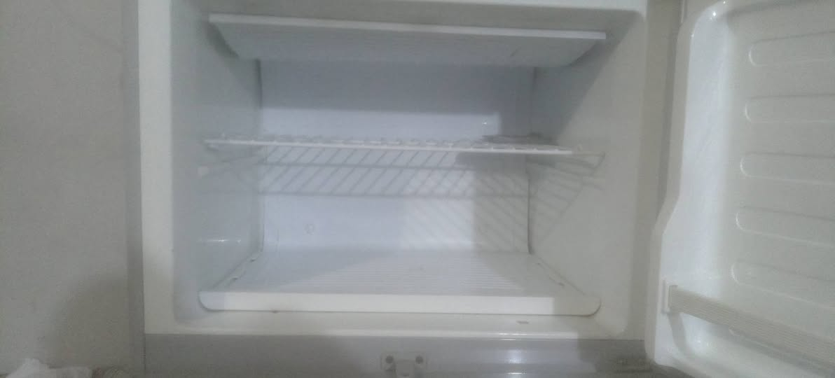 لسلام عليكم ثلاجه شغاله تجم بسرعه وتبرد ب١٥٠ وبيه مجال مكان زعفرانيه شارع كهرباء قرب مول سعيدي


**إذا كنت صاحب هذا الإعلان وتريد حذفه لأي سبب، رجاءا أرسل رسالة إلى الدعم الفني**