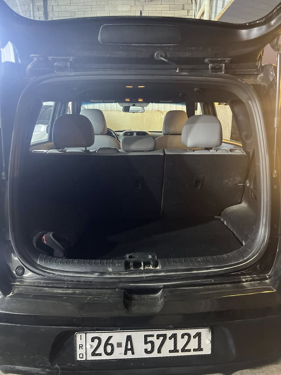 السلام عليكم 🫡
كيا صول موديل ٢٠١٨ سيارة ١/١  باسمي ماشية ٨٨ الف السيارة ضررها بس قبغ  جنطة بدون ايرباك بجم كبس ما بيها نقص ابد كاملة من كلشي  السعر ١١٨ وبيها مجال للطيبين 
والله يبارك لصاحب النصيب🤲🌹
***********
