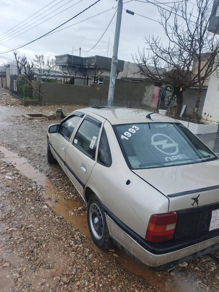 اوبل مه كينه ٢٠ گيرومه كينه به شه رت  جوار تايه  
***********
لوكي له ژيرايه مالي دوسته موديل ١٩٩٢
