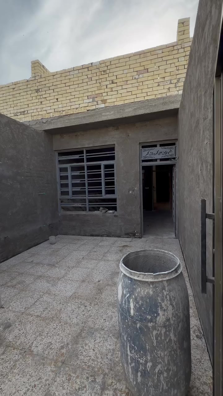 تتوفر عندي المساحة 100 متر السعر فقط على 42 العنوان بغداد مدينة
الصدر خضراء الدسيم |

لاستفسار مراجعة المكتب حسين المياحي

***********

0771 171 7647
