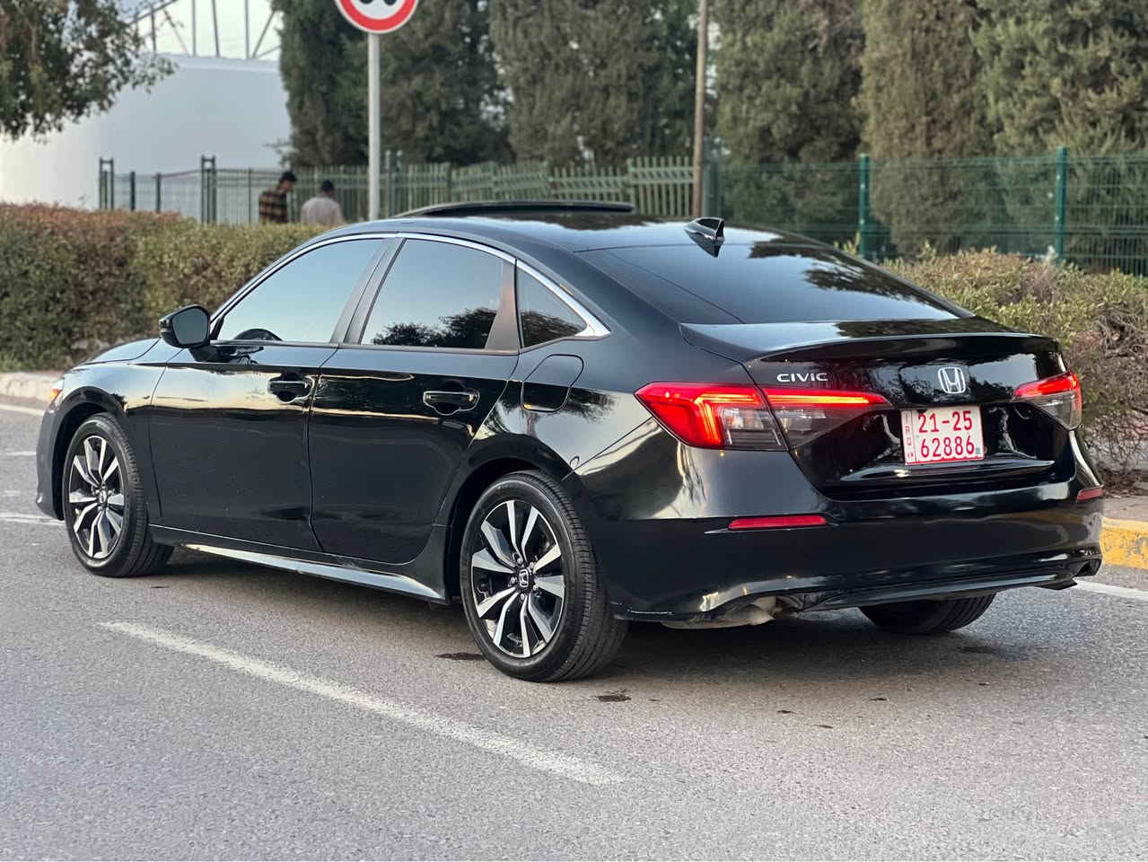 -هۆندا سیڤيك مۆدێل 2024  مواسەفات EXسعری 135وەرەقە و کەمێک مەجال 
-مواسەفات - کوشن هیتەر + سلاید + رادار + گێڕ سپۆرت+ شغال 
-رەنگی :ڕەش
4 هەزار کم ڕۆشتوە 
سێ پارچە سبغە بێ ژورێ 
ژمارە موبايل: ***********
ژمارە موبايل: ***********
‏‎ناونیشان: هەولێر أربيل, العراق
