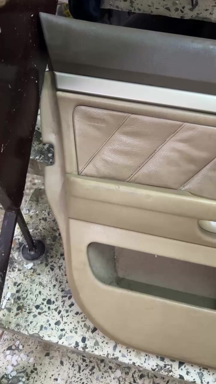 السلام عليكم عندي تخم بطاين نضاف كلش كاملة مكمل حتى الايرباك موجود شكد يسون


**إذا كنت صاحب هذا الإعلان وتريد حذفه لأي سبب، رجاءا أرسل رسالة إلى الدعم الفني**