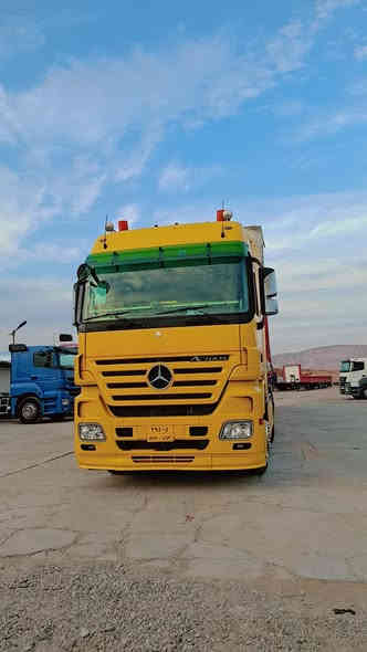 بسم الله الرحمن الرحيم 
النوع السياره . مارسدس اكتروز . تاك ويل دبل قماره تريله فلات جوانب متحريكه جادر كبس 3 محور تاك تاير بالون 42طن
موديل  2005 .  حجم محرك  18.46
مواصفات . تبريد . تايدر  5  طقات . ثلاجه داخل . كاميره حساس . دبل تانكي كاز . طخم ويل كروم . محور قصير . بطاريات داخل شاصي . طخم تاير 
عربانه . شمتيز جوانب 80س . شاصي حديد بدون خياس فول جنل دسك بريك . دنكيل رفاع . دنكيل مارسدس طخم تاير صناديق ضلاجه مطبخ تانكي ماء 
كير محرك اكسن شاصي قماره صبغ مكفول كفاله عامه شرط 
سياره جاهز لل شغل خير من الله 
رقم سنويه جديد رقم دهوك تحويل مباشر 
ااسعر 395 معا مجال 
عنوان معرض هوار . طريق دهوك موصل جمبور عميريه 
***********
***********
