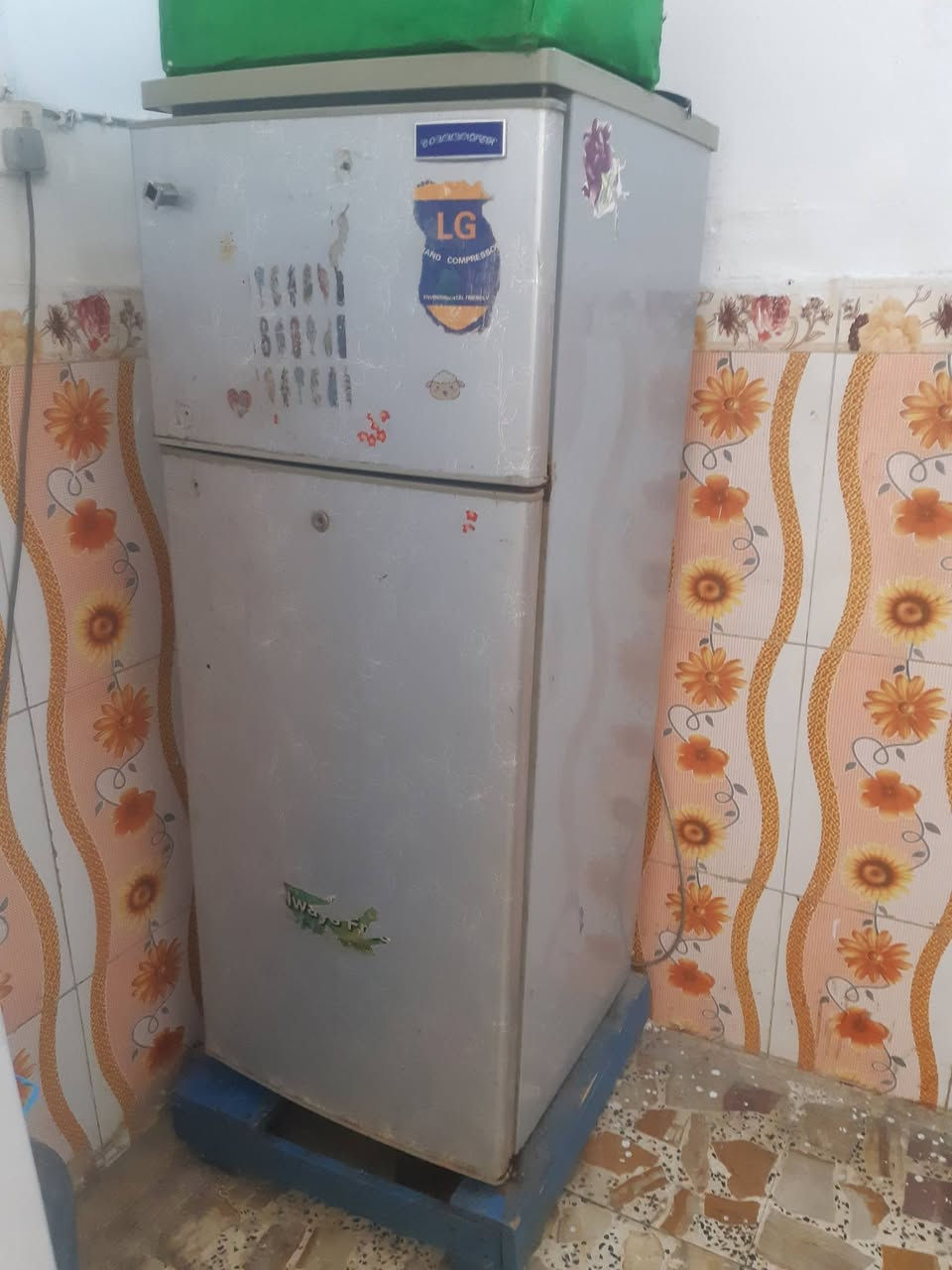 اغراض للبيع  اسعار مناسبه  مكلف بالنشر  اتصل على الرقم
***********
