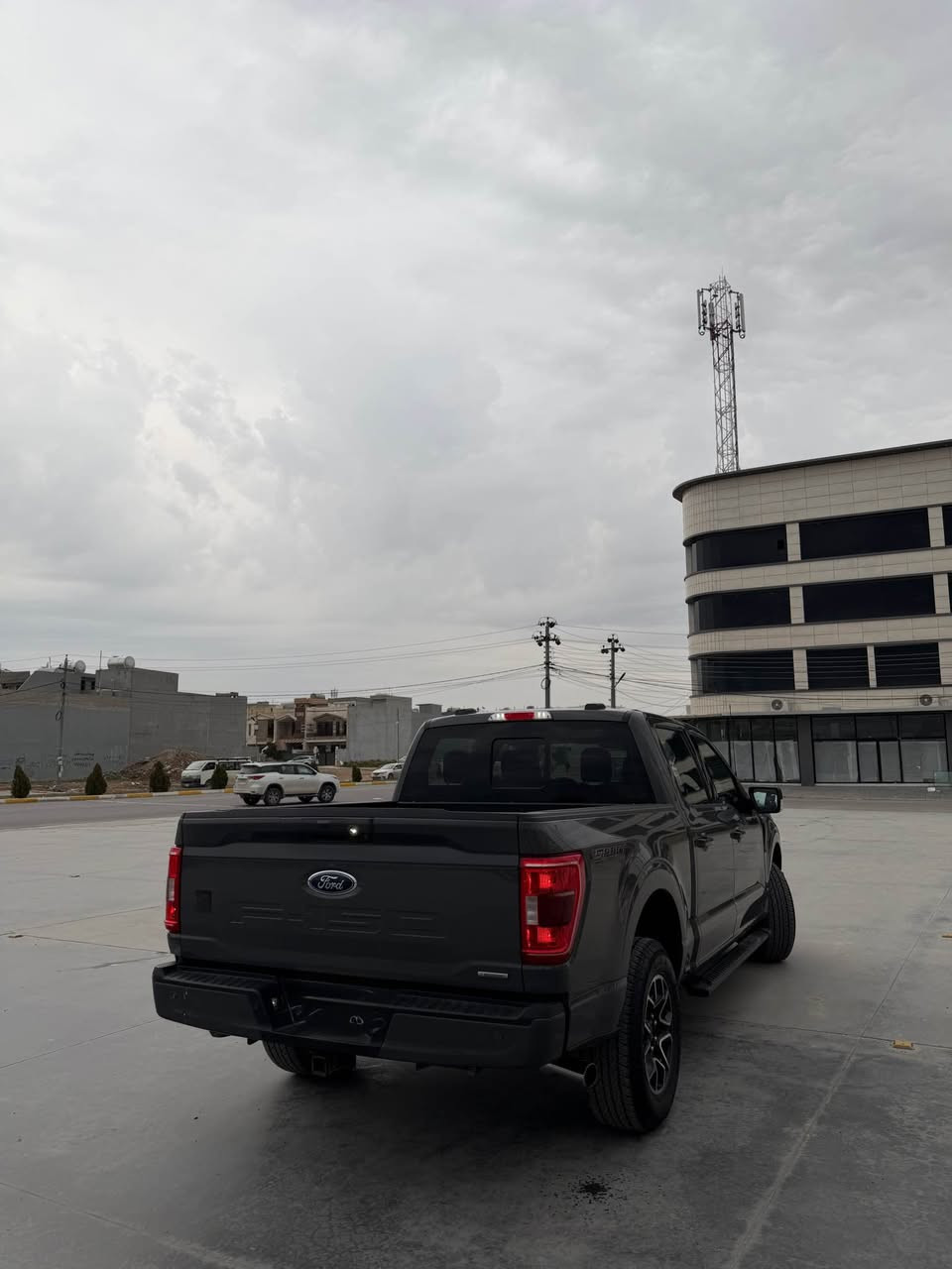 فورد F150 موديل ٢٠٢١ دبل اكسل بدون حادس بدون صبغ 
محرك ٢.٧ محرك كير مكفولة كفالة حامة مواصفات XLT فول سعر ٣٤٠$ تليفون *********** أربيل, العراق
