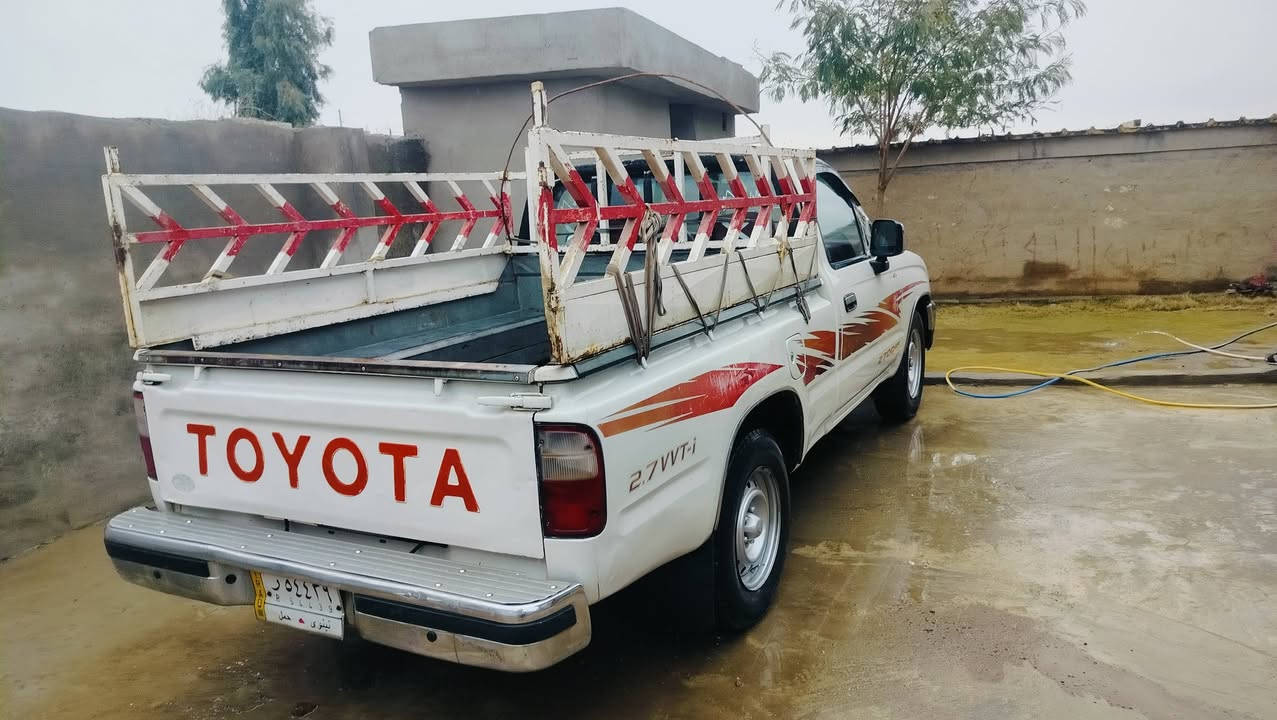 بيكم تويوتا للبيع 2004،***********
