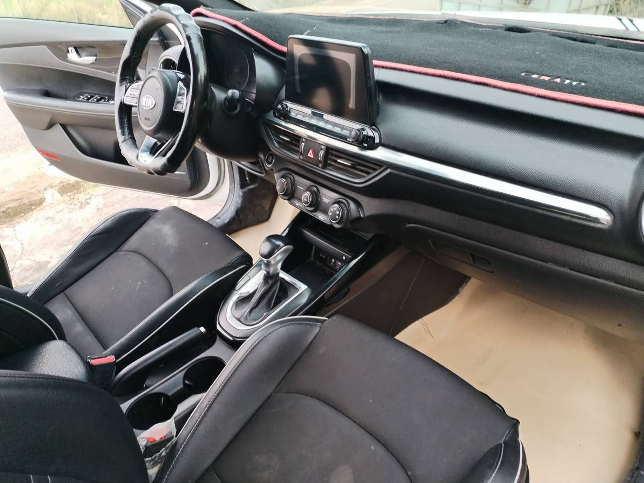 فورتي موديل ٢٠ معوقين مثنى مكينه ٢٠٠٠ دوش مكينة كير تبريد سياره اكفله من تجيه وكلبه وعيب شرعي ترهم مراوس للاستفسار الاتصال ***********
