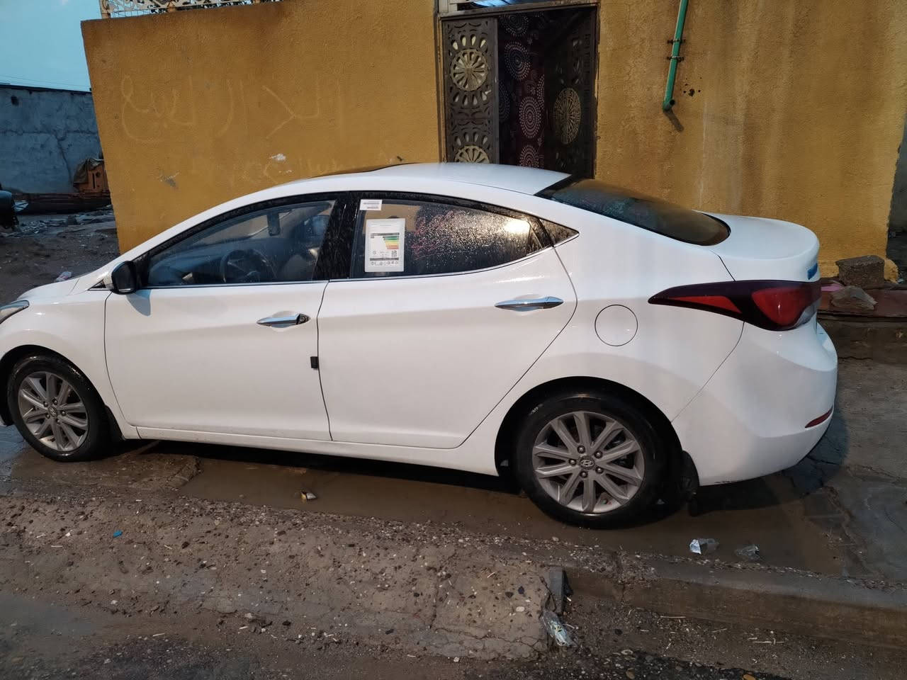 السلام عليكم لنتر مديل 2015 جاهزه مكينه كير  1800 كفليه رقم بصره العنوان بصره السعر ١١٠ بيه مجال شي بصيط (*********** )
