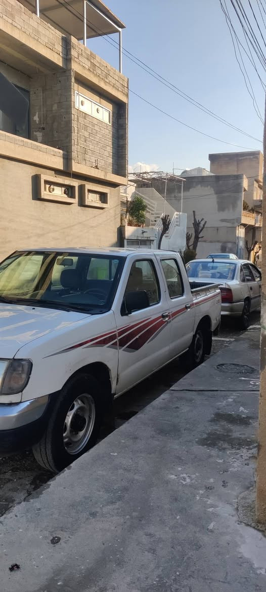 بەناوی خوا نیسان بۆفرۆشتن نرخی زۆر هەرزان   نیسان مۆدێل ٢٠٠٢تەبرید وپاوەر سەیەرەکە حیزام بۆیاغە بەشەرت سەقفوشانی بۆیاغی نەبێ وەرگەڕان بەشەر گێڕ و مەکینەو ئەکسلی بەشەرت سەیارێکی جائیزو ماڵی دۆستە هی ماڵی خۆمە سەنەوی تا ٢٠٣٠ نوێیە بەناوی خۆمە   نرخی ٧٦گەڵاو محامەلێکی برایانە *********** شوێن قەڵادزێ بشدار, السليمانية
