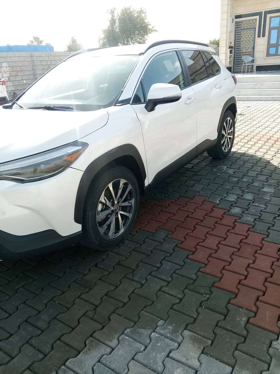 السلام عليكم
كورلا كروس 2023
لون ابيض
مواصفات XLE
بصمه
رادارات جانبيه 
تبريد خلفي
كشانه جلد
هيترات كشانه
كشن كهربائي
شحن وايرليس
السعر 175
وبيها مجال 
الضرر بونيد مبدل بلادي
بدون دواخل
 ماشيه 53الف
منفيس
المكان الزاب قرية اصبيح

للاستفسار الاتصال على***********
