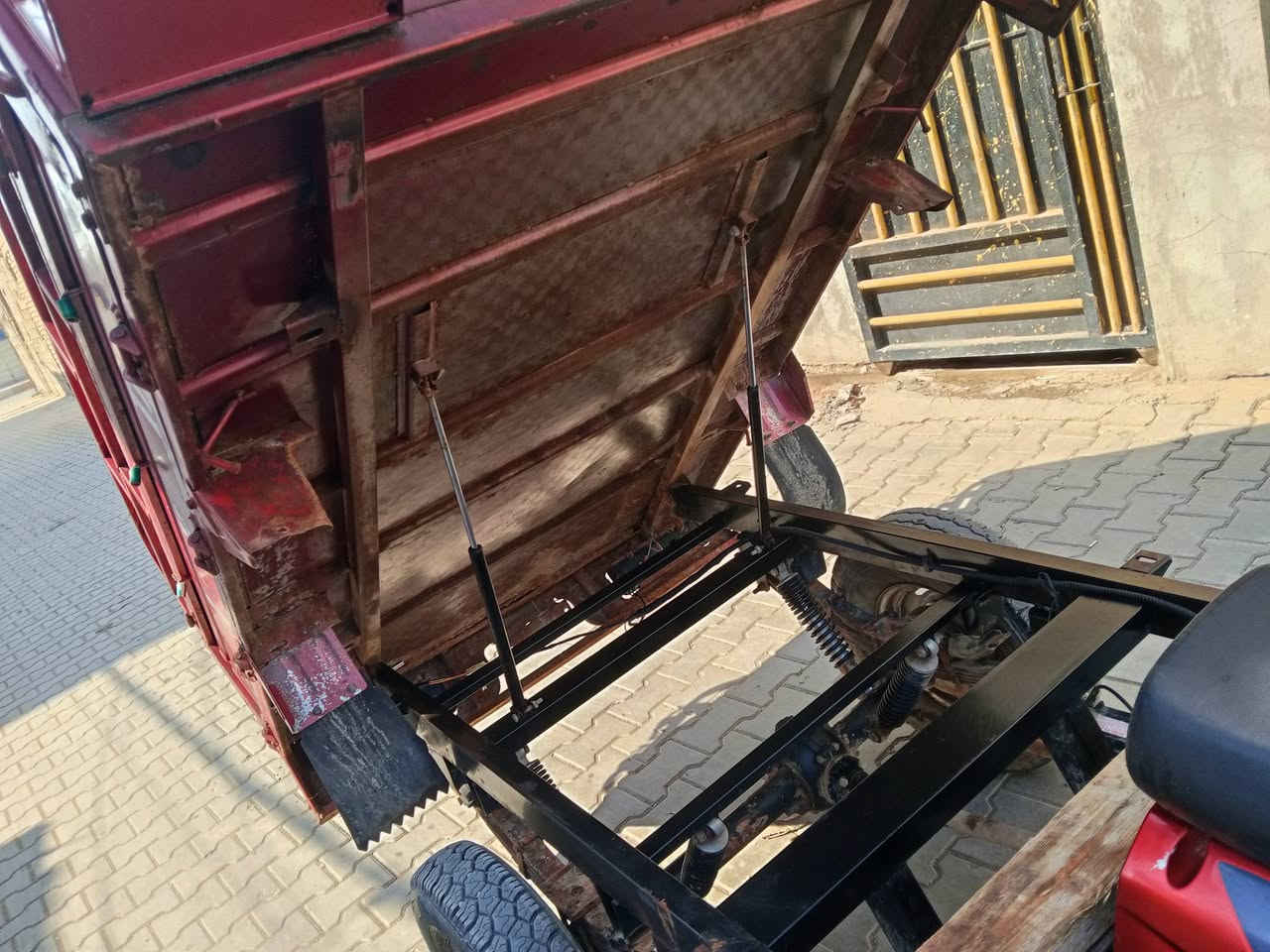 سلام عليكم ستوته للبيع موديل 2019ستوته كفاله عامه محرك جديد كهربأيات جديده ستوته خير من الله ستوته كدام العين شاصي مكفول اوراق كامله اصولي المكان الشعله الدوانم الرقم ***********
