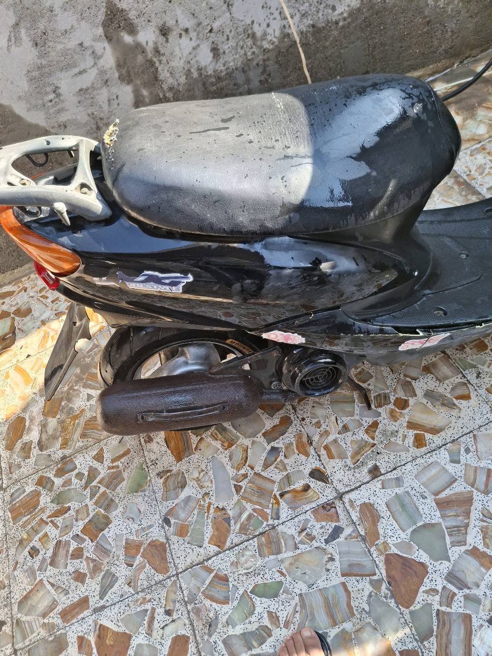 السلام عليكم عندي دراجه عصفوريه للبيع دراجه خير من الله مكينه مكفوله تايرات جدد  سلف هندر شغاله اي نقص مابيهه  بكاني نهايت حيور