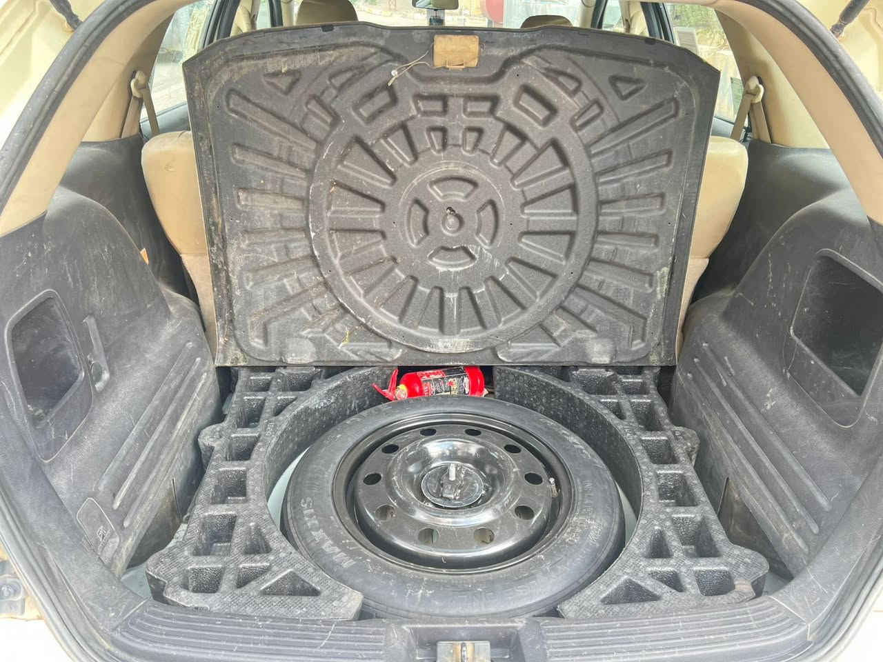 فورد ايدج2008 خليجي نيفا
بيها ٤قطع رش بدون ضربه شرط تحويل و وكاله سنويه رقم جديد سياره جديد مابي نقص ٧٣بي مجال بسيط
مكان سياره كركوك
***********
