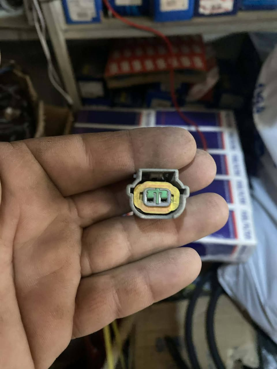 علي عادل
للمواد الاحتياطيه والكهربائية 
ناحية الفضليه قرب البانزين خانه مقابل مدرسة الحرمين 
للاستفسار ***********
