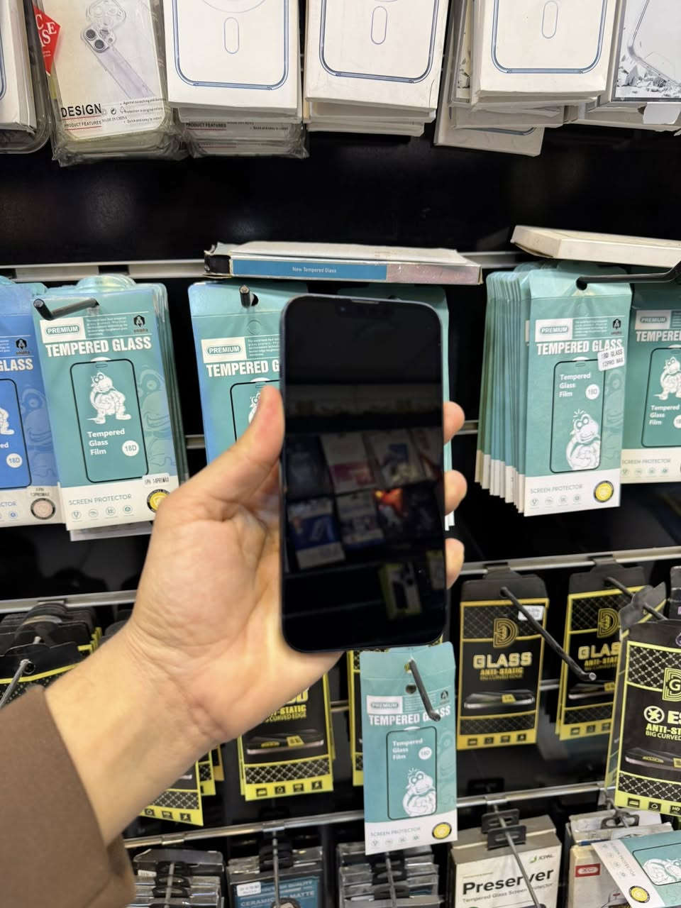 سلام عليكم
📱 iPhone 13 عادي
💾 ذاكرة: 128GB
🔋 البطارية: 76%

الجهاز كله شغال ✔️
نت ✔️ صوت ✔️ اتصال ✔️
أي خلل ما بيه

📌 وضع شركة بلادي
🚫 لا مفتوح ولا مصلح
🛡️ كفالة عامة + ضمان أسبوع (أي خلل يرجع)

📍 المكان: بغداد – مدينة الصدر

💰 السعر: 375 ألف قفلة

📞 الشراي يتصل على: ***********

نورونا وتدللون �
