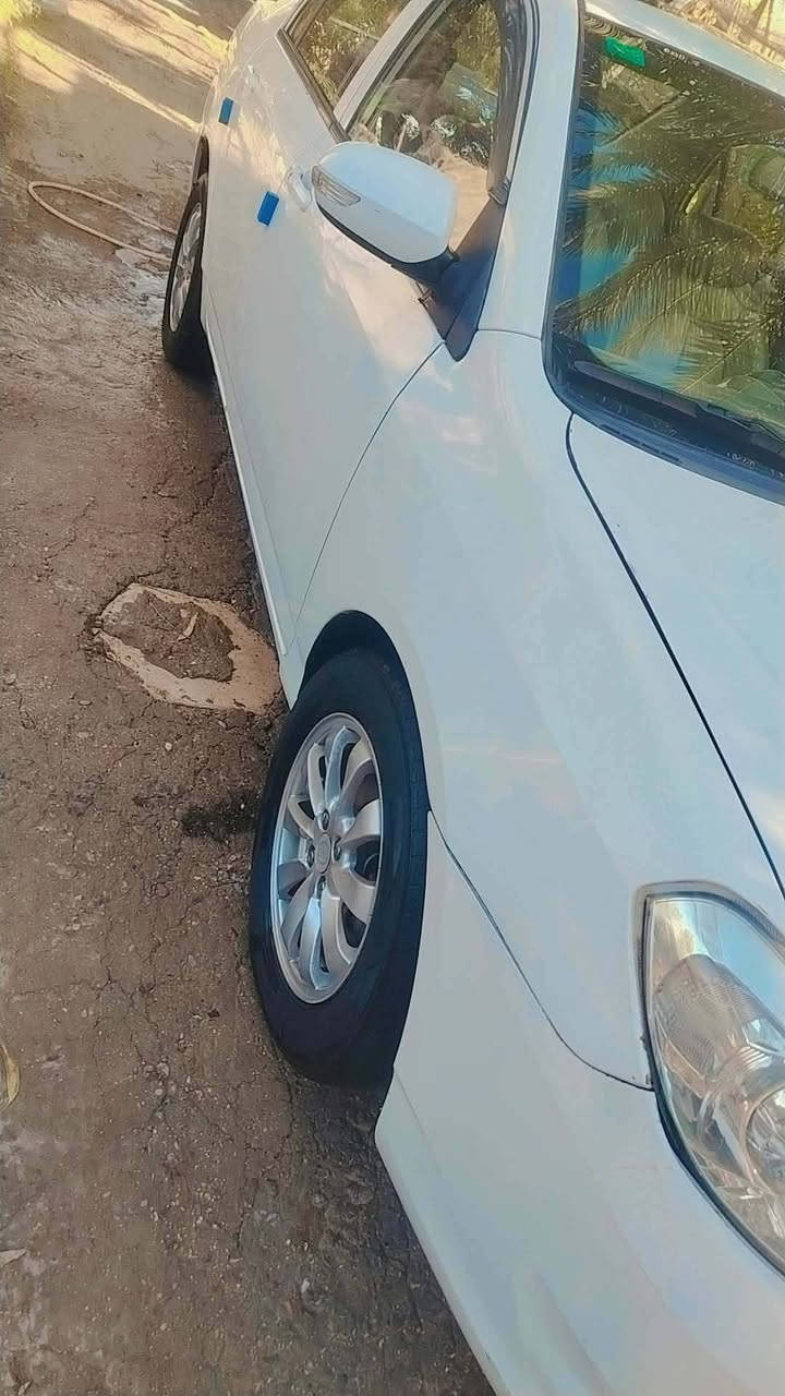 سلام عليكم بي واي دي
2013 تفاصيل اكثر 
***********
مكلف بلنشر 
رقم صاحب السيارة
