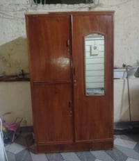 للبيع • غرفه اخشاب