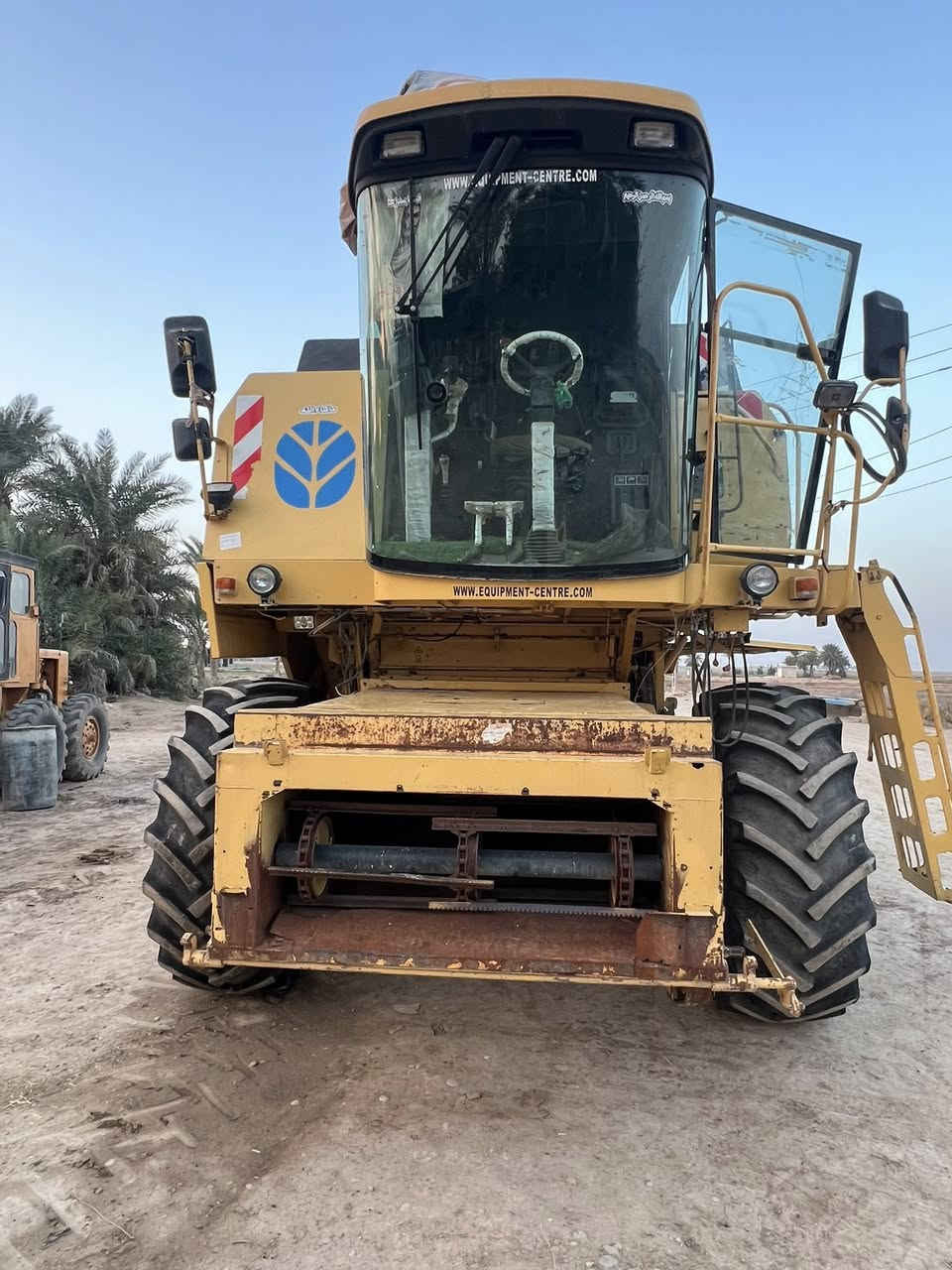 حاصدة موديل 2000 منفيز طبلة (15)بلادية حاصدة مكفولة كفالة عامة من (صبغ) (ولحيم ) (ولفطر ) (محرك لا صرف)(لا تبخير) (محرك بم ونوزل )(تايرات امامية جدد حجم 30)(ولخلفية حجم 20)(لستفسار التصال على الرقم )(***********)(العنوان واسط عزيزية)
