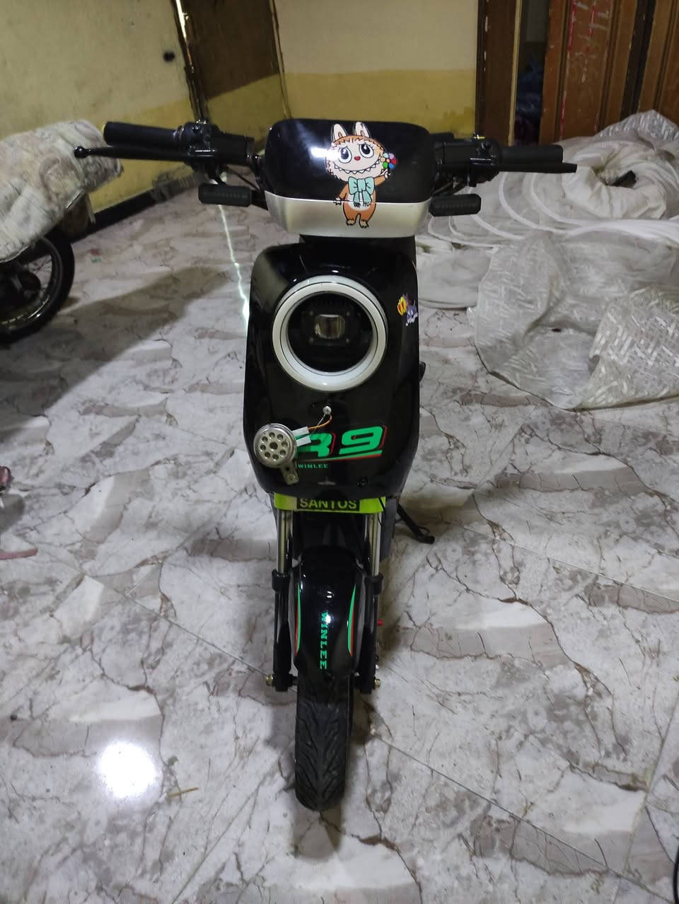 سلام عليكم دراجه جديده لبيع لبطاريات32لسعر450ولموشراي لا يراسل استفسار عل***********
