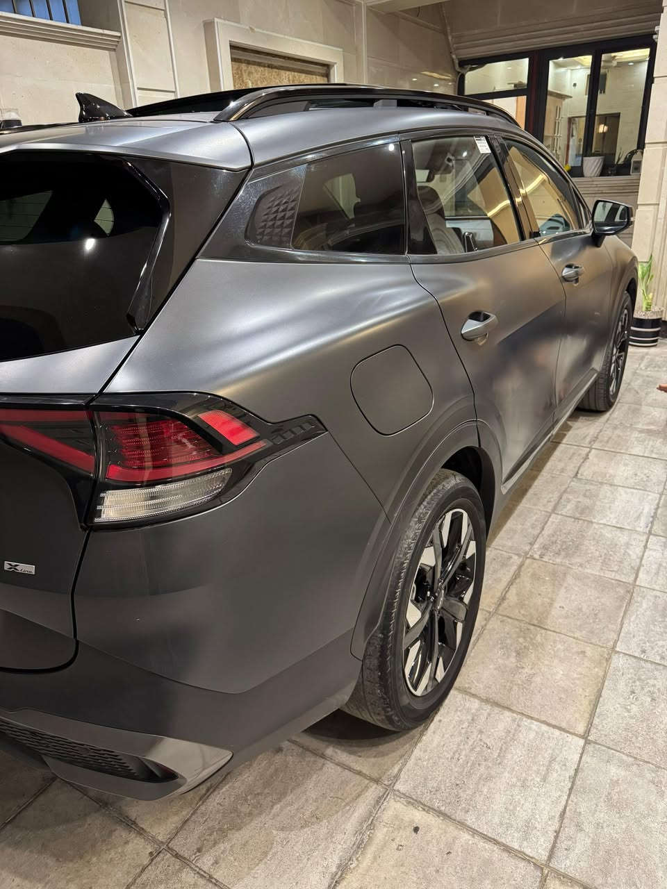 سبورتج ثلاث خطوط شحن وكهرباء وبانزين
موديل 2023
ماشيه 56 
اللون طافي من امريكا هذا لونه يعني ممغلفه
المواصفات 
بصمه
كامره 
شاشه متصله
بانوراما 
صندوق كهرباء 
جلد
كرسي كهرباء 
مانع تصادم 
السعر 215 
الاتصال ***********
