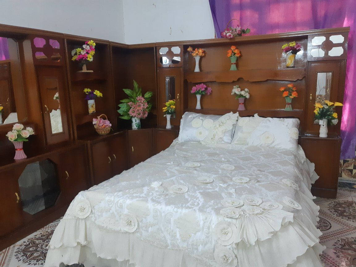 غرفة نوم حطاطه صاج السعر ٧٠٠ وبيها مجال لشراي العنوان رمادي الجزيرة للإستفسار الاتصال على هاذه الرقم ***********
