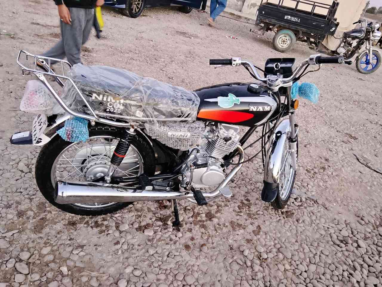 دراجة نامه متياز 2025
دراجة مكفولة كفالة عمالة
نضافة فووول 
دراجة خير من الله سرعه وكلشي وكاملة 
السعر 675 وبيه مجال
مكاني الحمزة الغربي 
رقمي ***********
