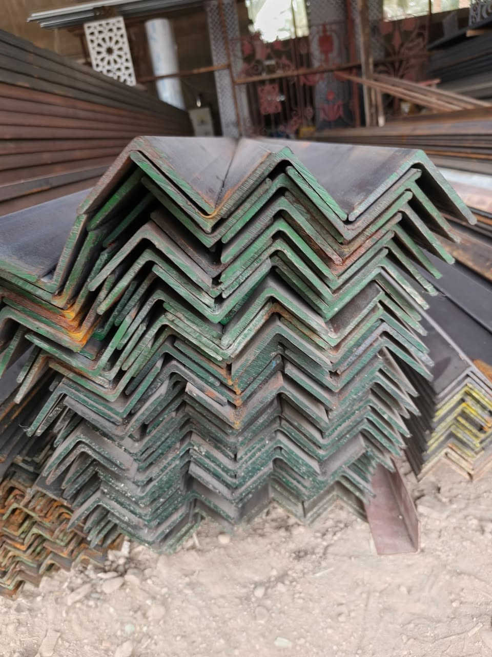 يعلن مكتب الحارث للحديد الصناعي عن توفر
-الحديد الصناعي بانواعه.
-اول معمل بالغربيه لابواب الكبنگات .
-جميع انواع BRC  والمشبكات وبمختلف القياسات.
-حصائر BRC صب ارضيات.
-معمل شبابيك بلاستك والمنيوم .
-السندويج.
-ابواب قاصه وحسب الطلب (القياس والموديل).
- ابواب خشب تركيه داخليه وحسب الطلب.
-عمل واجهات حجرالقرميد .
-كادر متخصص من الحدادين .
حديثه -الشارع العام-مقابل مرطبات الداهري 
***********
***********
