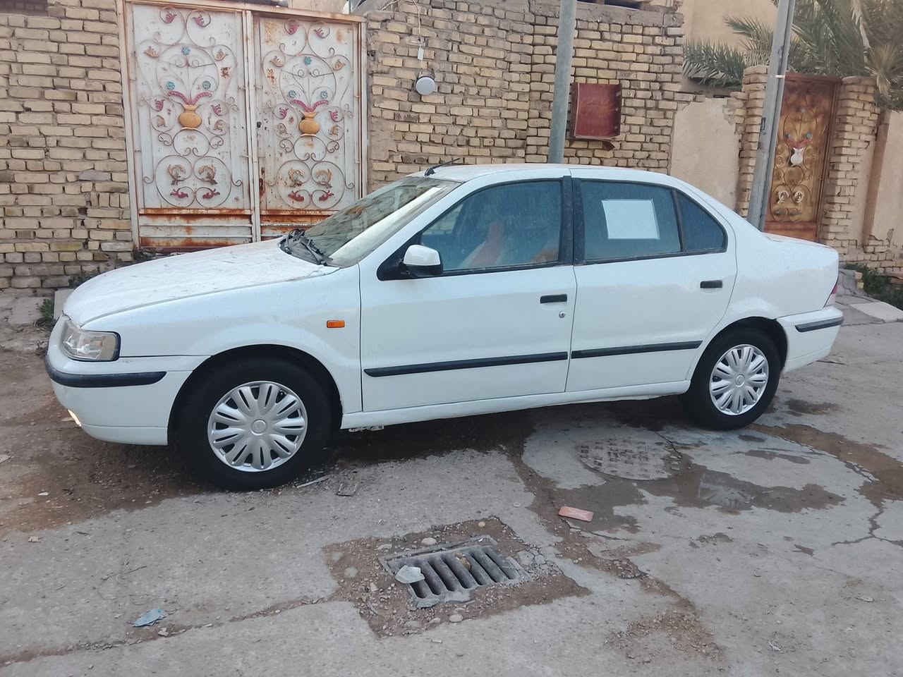سمند موديل 2011
سنويه صاقطه ب2020
تحويل اذا متحول ماتفيدك 
مكينه وكير نضاف 
حداديه وتخم تاير نضيف 
غرفتهة نضيفه 
كهربائيات كله شغال 
بيهة جاملغ مبدل ومصبوغه حزام وتصوير قبل لااصبغها عدي 
تبريد نقص كمبريسر لباقي كله جاهز 
مكاني ناصريه مركز حي اور 
***********
سعر 27وبيهة مجال لشراي
