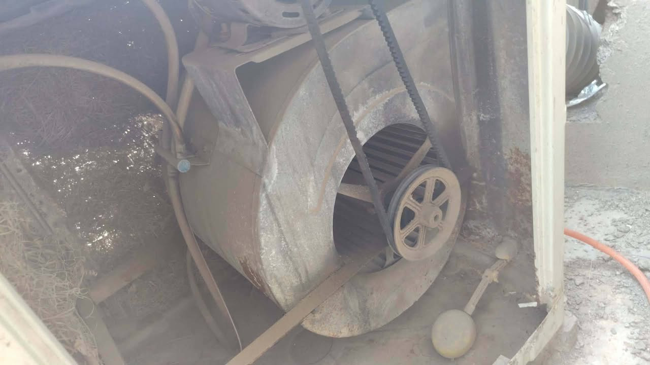 اثنينهن بي 175 الف اوبر نقص شاشه بي شغالات كامل


**إذا كنت صاحب هذا الإعلان وتريد حذفه لأي سبب، رجاءا أرسل رسالة إلى الدعم الفني**