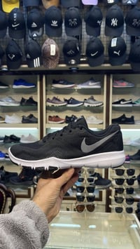 Nike Flex • مقاس ٤٣ • بالة أوروبية