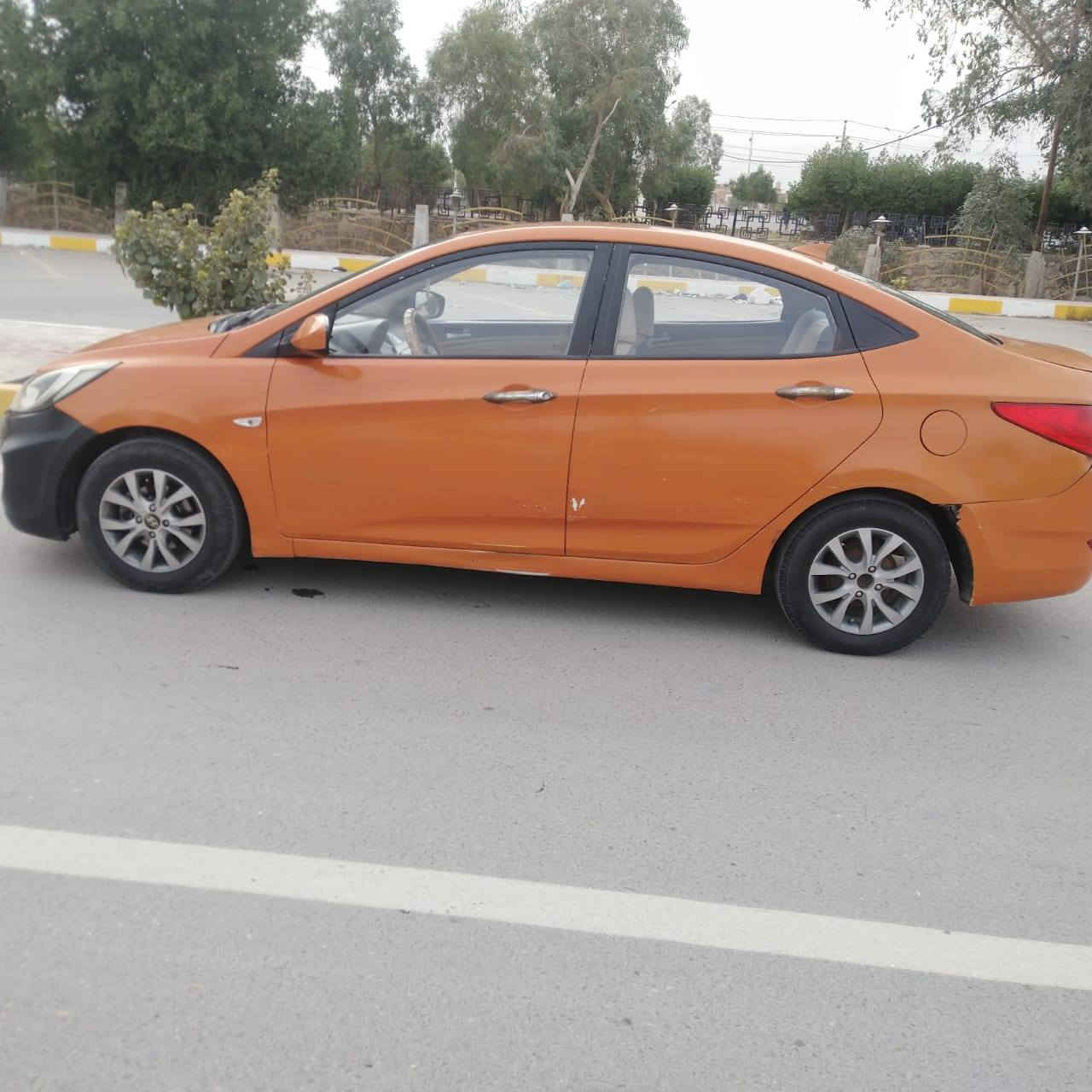 اكسنت 2012خليجي محرك 1600 دوش رقم كربلاء مصفره هيئه وغرامات بدون ضربه السياره جاهزه كير محرك تخم تاير لايت زنون شاشه كامره السعر 74وبيه مجال  مكاني ناصريه حي اريدو ***********
