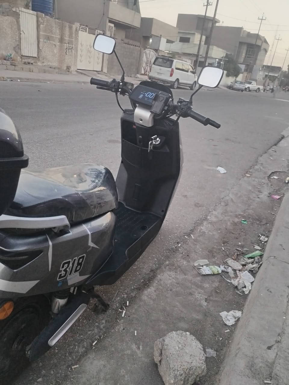 مطور نضيف وشرط 318 ابيع شرط السعر 650 وبي مجال بيسط رجا البايع شاري اعبر المنشور لان  ما متوازي على البيع***********
