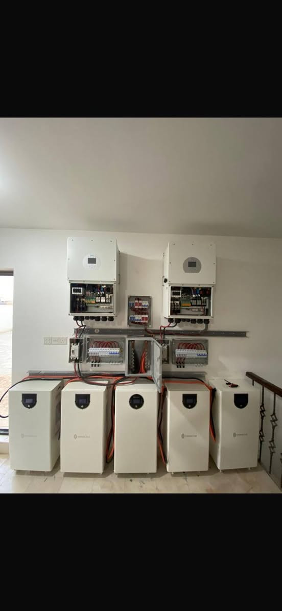 السلام عليكم إلى الإخوة المقاولين وأصحاب المكاتب الهندسية في [مدينتك - النجف/كربلاء].. لرفع قيمة مشاريعكم وتوفير "راحة البال" لزبائنكم! 🤝🏗️️
هل تبحث عن شريك تقني يخلصك من مشاكل منظومات الطاقة الشمسية؟ نحن في [MAX SMART] نوفر لك ولعملائك أنظمة طاقة شمسية ذكية بمواصفات عالمية تليق بمشاريعكم المتميزة.
​لماذا نحن الخيار الأفضل لمشاريعكم؟
✅ براندات عالمية: نعتمد أرقى المناشئ (Deye & EVE) لضمان أداء يدوم لسنوات.
✅ ضمان يصل لـ 15 سنة: ضمان حقيقي بالاستبدال والصيانة يرفع ثقة العميل بمشروعك.
✅ كادر هندسي متخصص: نتكفل بالدراسة، التأسيس، والتركيب.. أنت فقط استلم العمل جاهزاً.
✅ شراكة مربحة: نوفر لكم أسعاراً تفضيلية (جملة) أو عمولات مجزية تضمن حقكم كشركاء نجاح.
​دعونا نجعل من مشاريعكم "بيوت المستقبل" الذكية والمستدامة.
​📍 موقعنا: [نجف الاشرف _ وكربلاءالمقدسة ]
📞 للتواصل والاستفسار عن أسعار الشراكة: [***********]
