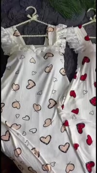 فانيلا ليكرا • فري سايز • يلبس ٩٠+