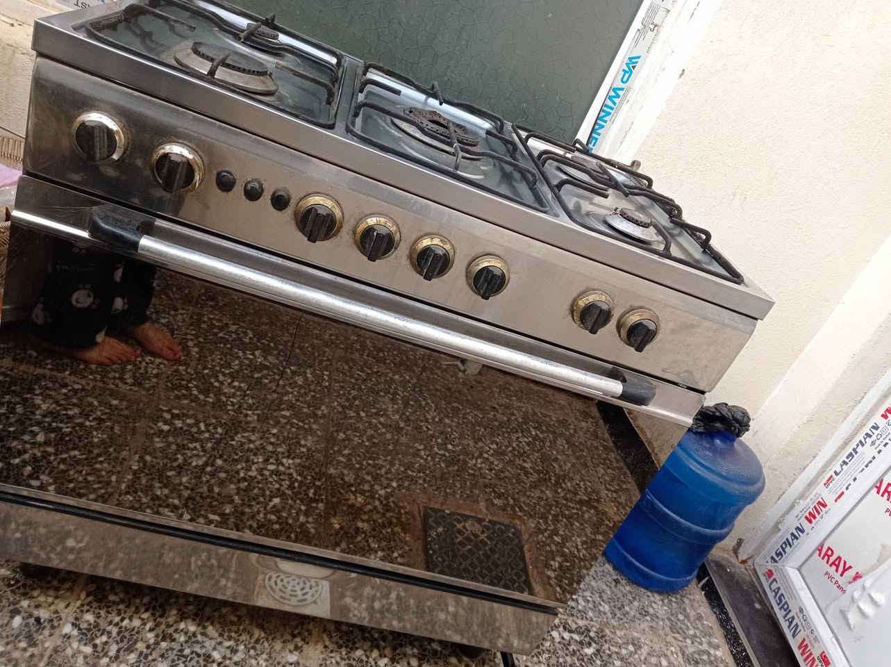 طباخ غاز 5 عيون شغال على فحص وسبلت شرط الفحص مكان بالنجف طباخ سعر 160 وسبلت 125


**إذا كنت صاحب هذا الإعلان وتريد حذفه لأي سبب، رجاءا أرسل رسالة إلى الدعم الفني**