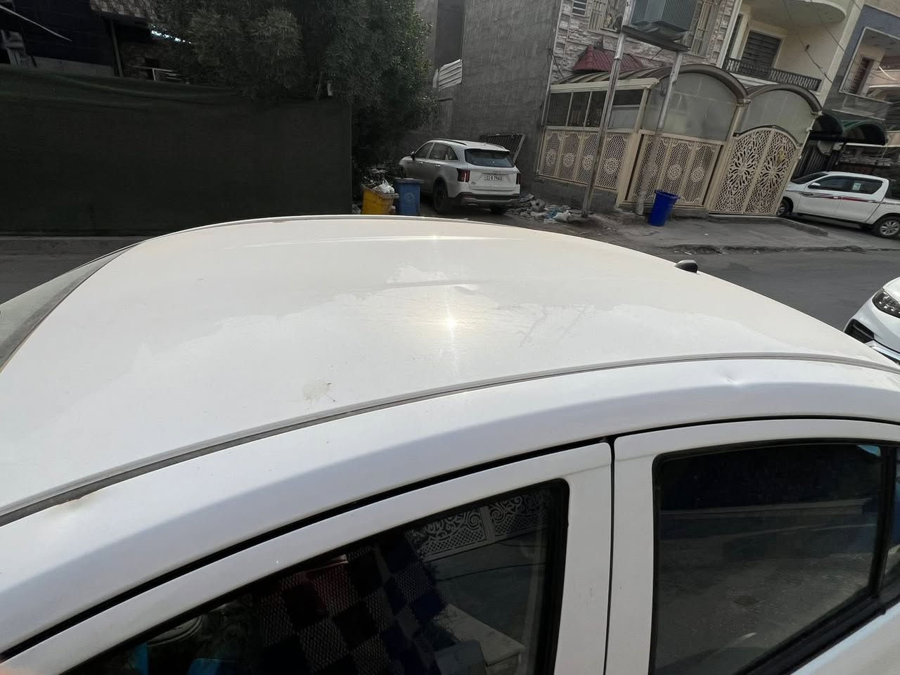 السلام عليكم 
سني 2022 
ماشيه 52 الف 
السنويه باسمي تحويل ثاني يوم
—-
السياره محولبه
بيهه ضربه بالدعاميه الخليفه راجع عالبارد
السعر 113$ دولار
الرقم : ***********
الرقم :***********
