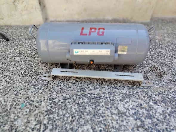 سلام عليكم شباب عندي منضومه غاز شغاله مال حاويه كوري اصلي السعر 250 مكاني بغداد حي اور رقم الهاتف ***********
