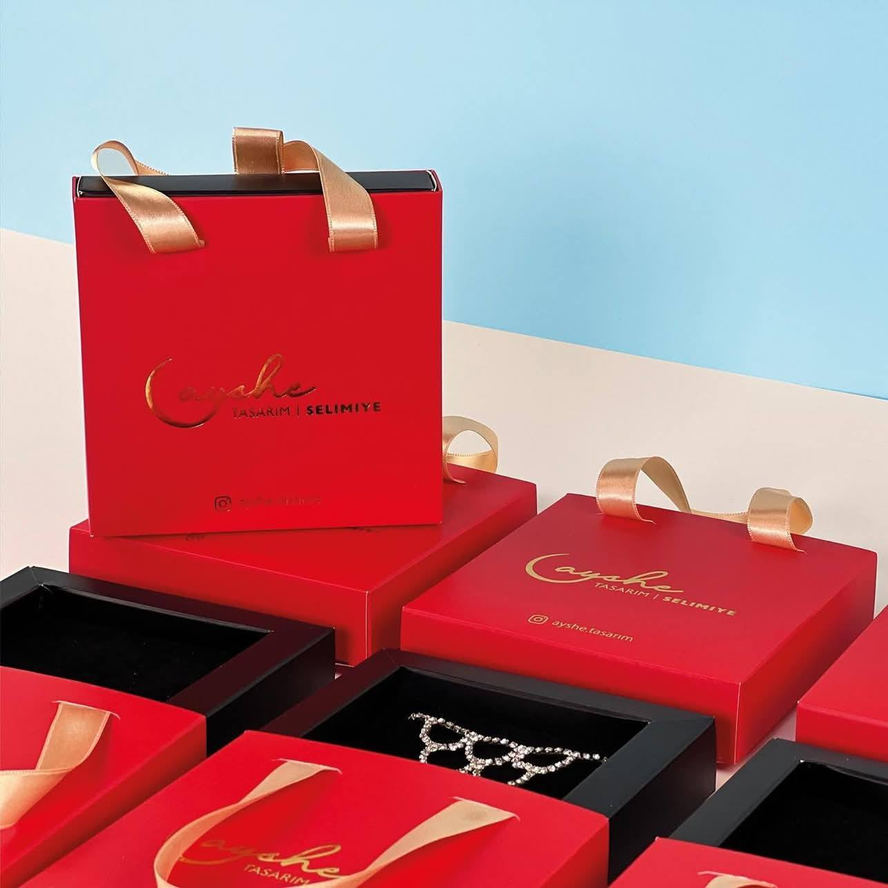 ❤️ الأحمر يخبرنا بالكثير!
… المزيد#مطبعة الازهري للدعاية والأعلان تقدم خدماتها 
1-حروف بارزة مع خصم 30%
2-واجهات ستيكر مجهزة بطابعات يابانيه
3-تصميم وطباعة البروشورات الحديثة
4-طباعة الكارتات ودفاتر الإيصالات بأسلوب احترافي
5-لوحات داخلية وخارجية متألقة
 6-ستاندات رائعة للمعارض
7-بوكسات خشبية، بلاستيكية وكرتونية بتصاميم مبتكرة حسب الطلب
8-هدايا دعائية
9-ادارة سوشيل ميديا وتصاميم احترافية وخطط تسويقة 
و العديد أيضا من خدمات الطباعة بأعلى جودة وأفضل الأسعار
موقعنا اربيل شووش مدخل بانزينخانة شورش
----------------------
للتواصل عبر الارقام التالية 
***********
***********واتساب
--------------------
تابعونا ايضا عبر الصفحات لمعرفة العروض 
alazhari2024proانستكرام
azhar2024proسناب
tiktok.com/@azhariadvertising
