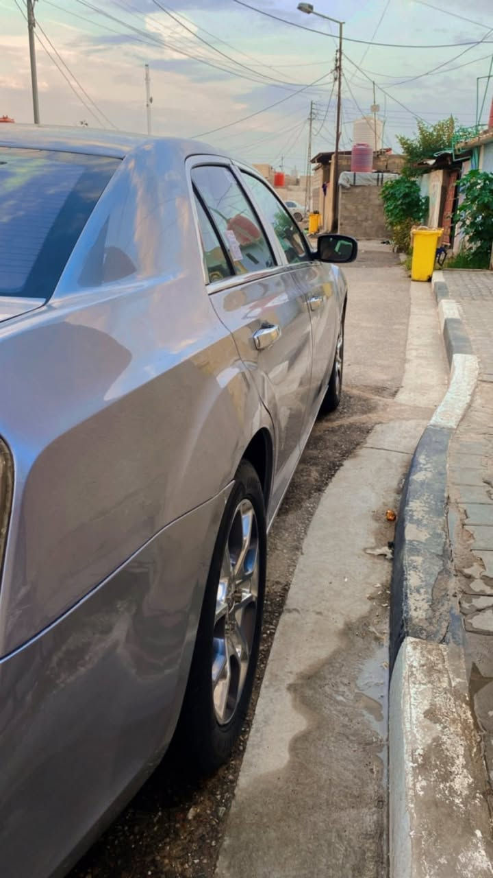 ‏￼ اوباما ‏￼كندي قطعه كلين فقط وخشم الجاملق بارد بدون دواخل السعر ١٦٥$المكان السياره البصره المعقل اتصال على الرقم***********
