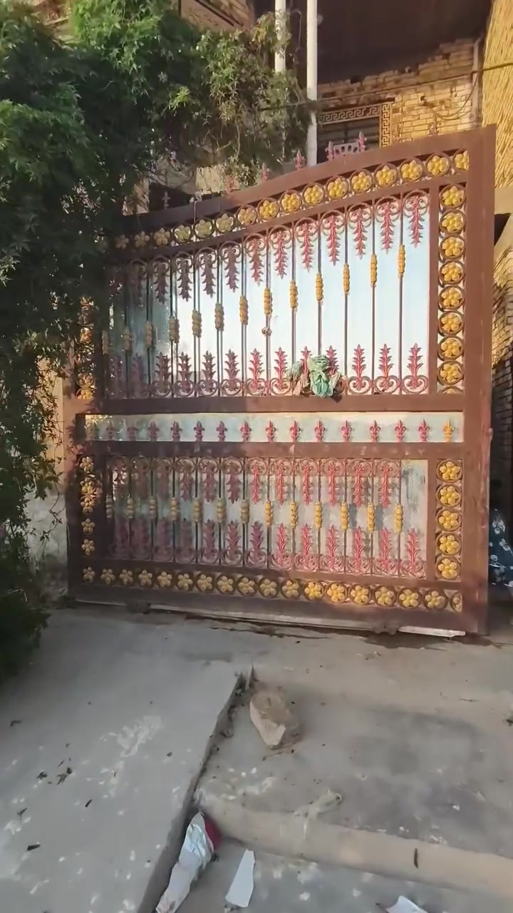 يا الله
بيت للبيع مساحه (150) 
تفاصيل البيت
طابقين
طابق إلا أول يحتوي على
غرفت نوم +صاله
+مطبخ+ستقبال
مجمع صحي داخلي منفصل
مجمع صحي خارجي منفصل
كراج جبير
البيت على شارع عشرين خلف دفاع المدني
إلا ستفسار ***********
