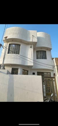 حي الذهب • ٨٣م • بيت طابقين