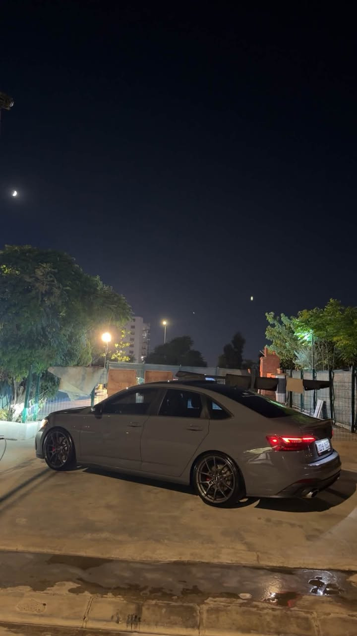 سلام عليكم
GLI 2023 AUTOBAHN 

سيارەکە سەقفی بيلادی رەشە 

فوول مواسەفاتە 

ئەو ئەشيانەی لەسەريەتی 

شووتە 

داونپايپ

کولەر

لەفی سپۆرت

ويلی رايس قياس ١٩ 

بۆنيت کاربۆن فايبەر

سوکان فۆرجێد

ستەيجی لەسەرە 2+ 

سيارەکە چاملغى لای سەکنی سبوخە قنجەک بەدەنی گرتيە 

ئێرباگ سوکان و شان تەقيە بيلادی دانرايتەوە

داوای 205$ وەرەقەی لێ دەکەين مەجالەکی برايانەی تێدايە 

بەکامل ئەشياوە دەفرۆشم

شوێنی سيارەکە هەولێر

***********

لەگەڵ ڕێزم
