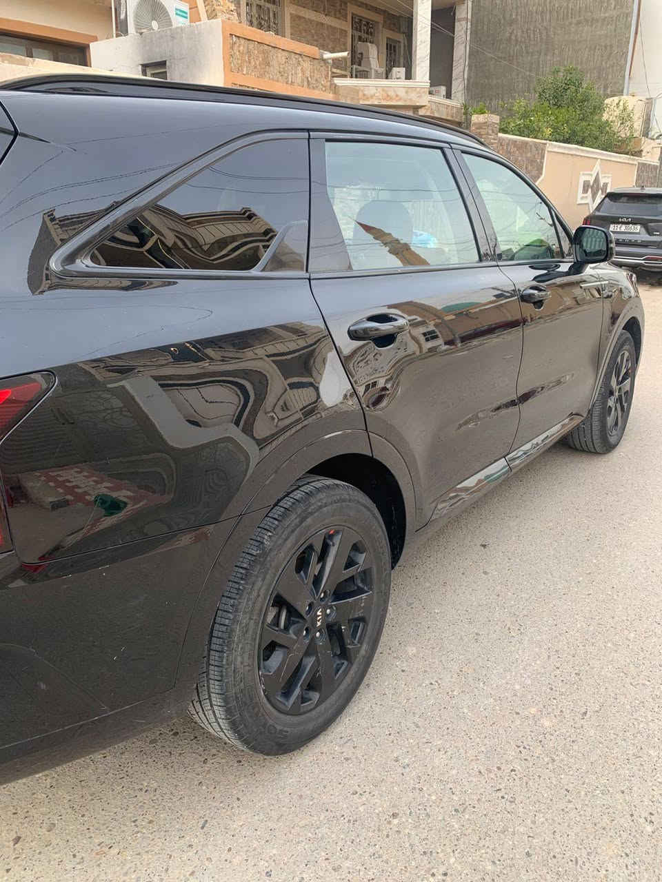 السلام عليكم سورنتو للبيع 
 وارد امريكي ضربه جاملغ
 وبنيد ونص باب السايق ملاون وباب الخلفي عكس السايق فول مواصفات واحد على واحد محرك ٤سلندر
رقم بغداد انكليزي 
مكان السياره فلوجه 
للاستفسار 
‏‪0782 229 1313‬‏
