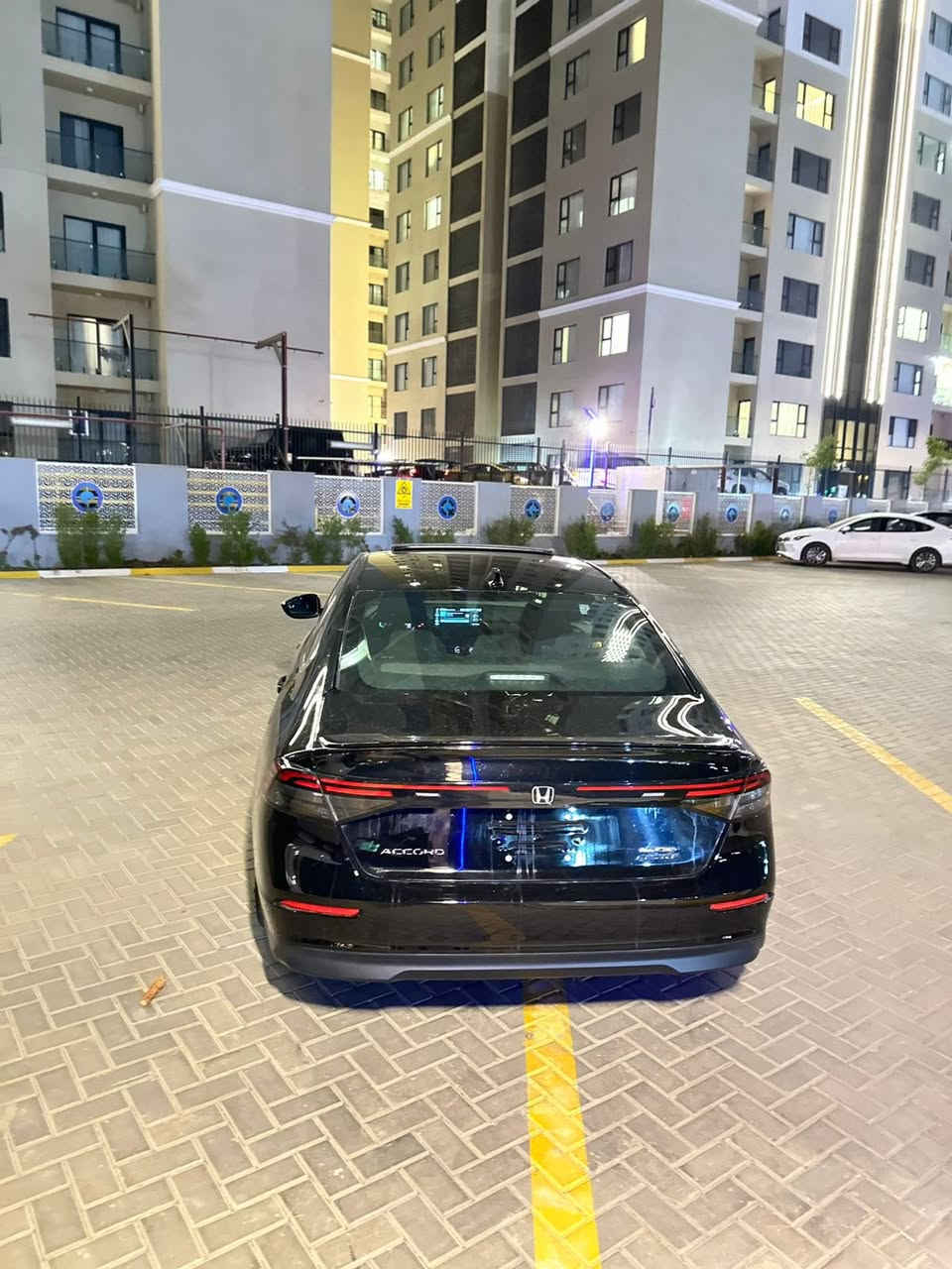 السلام عليكم
هوندا اكورد موديل 2024 هايبرد سبورت 
حادثها خلفي جاملغات وصندوق صبغ بجم كبس 
ايرباك فقط برده 
مواصفات السبورت معروفه 
مكان السياره بغداد 
للاستفسار ***********
السعر 172 وبيها مجال
